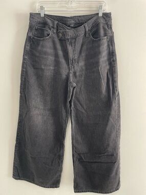 America Eagle Relaxed-Fit Women’s Black Washed Jeans 12 Short